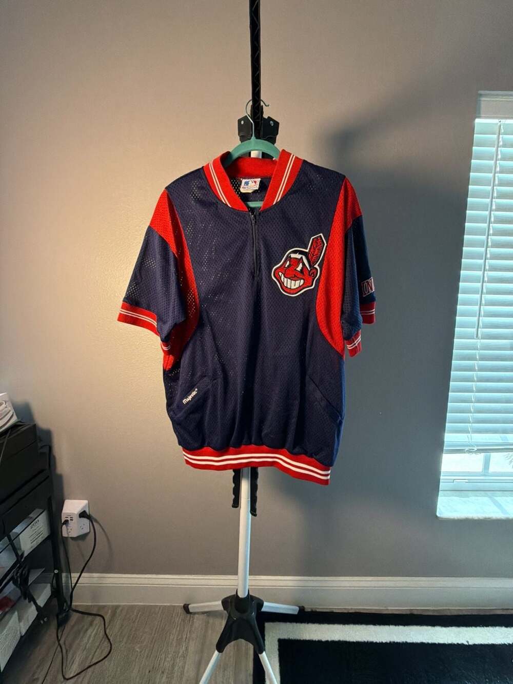 Vintage Majestic Cleveland Indians Chief Wahoo Mesh Batting Practice Pullover Je